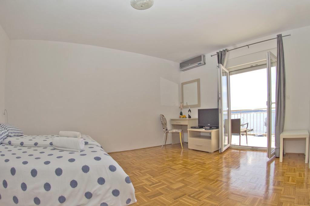 Apartments Tomato 1 Новиград Екстериор снимка